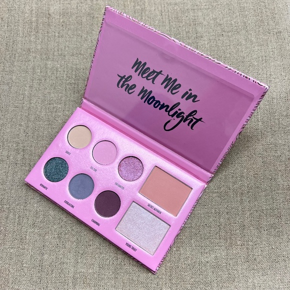 ❤️3 for $25❤️ ULTA Beauty Eye and Face Palette - Picture 1 of 5